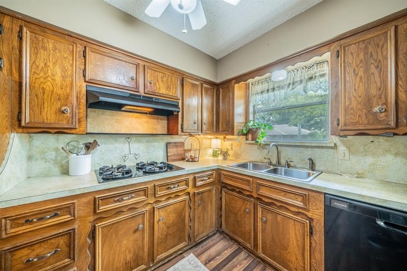 1517 Meadow Court, Midlothian TX 76065 - Photo 12