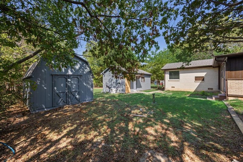 1606 N Woods Street, Sherman TX 75092 - Photo 27