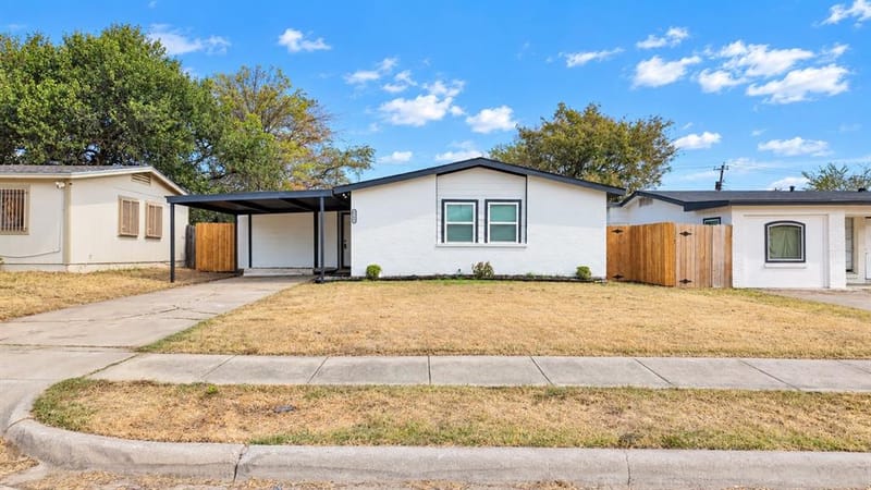 6163 Truman Drive, Fort Worth TX 76112