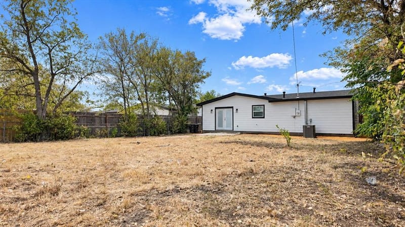 6163 Truman Drive, Fort Worth TX 76112 - Photo 35