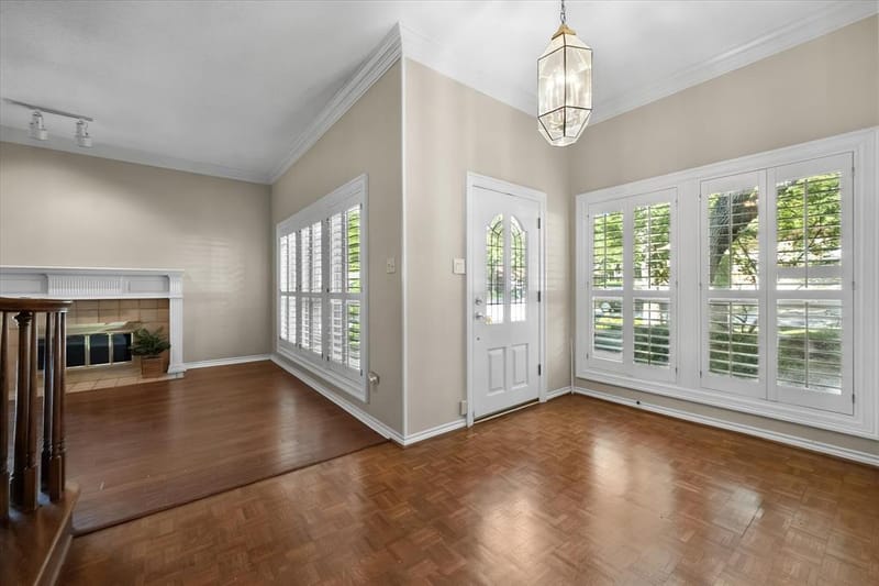 2109 Van Hook Court, Arlington TX 76013 - Photo 5