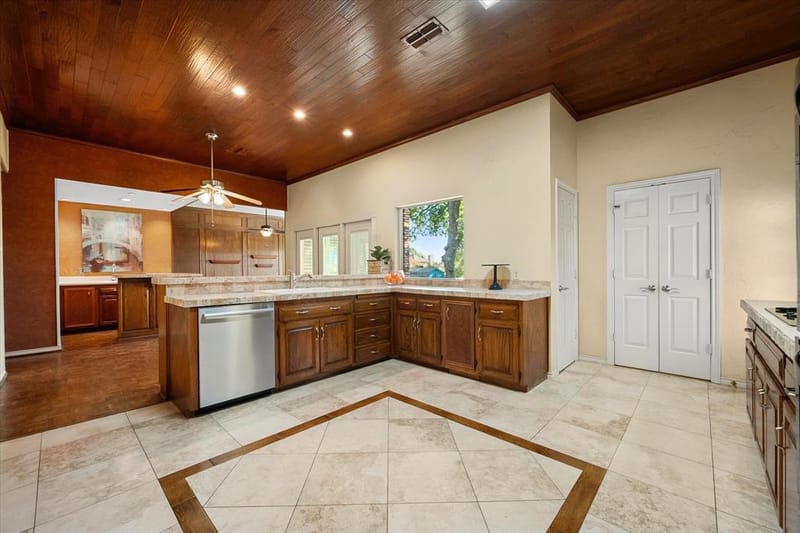 2109 Van Hook Court, Arlington TX 76013 - Photo 9