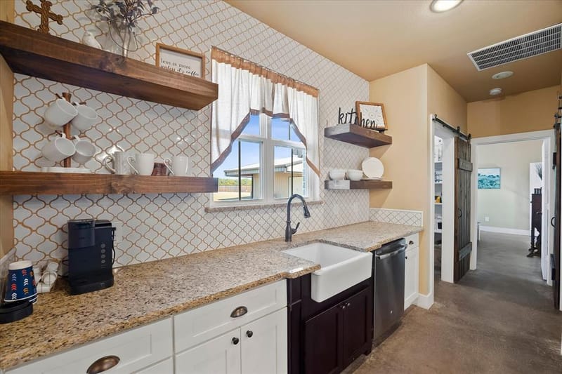 6120 Hidden Oaks Drive, Quinlan TX 75474 - Photo 13