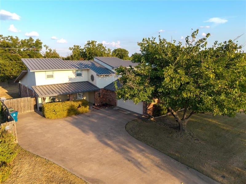 124 Freese Drive, Sanger TX 76266 - Photo 3