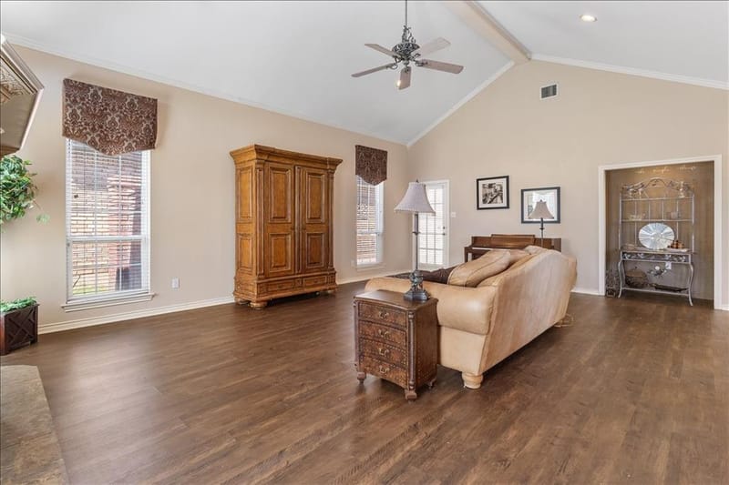 1415 Boardwalk Street, Arlington TX 76011 - Photo 7