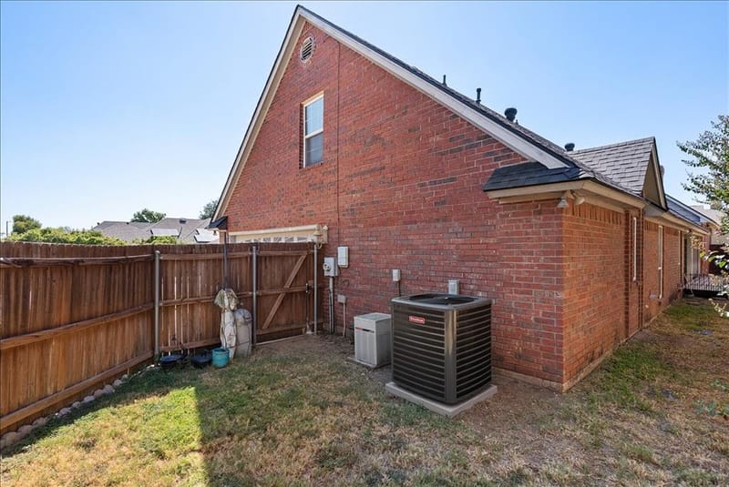 1415 Boardwalk Street, Arlington TX 76011 - Photo 38