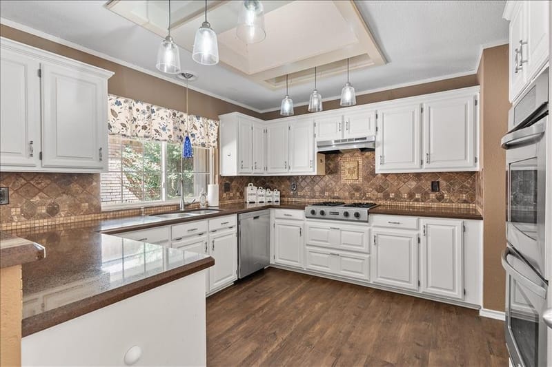 1415 Boardwalk Street, Arlington TX 76011 - Photo 10