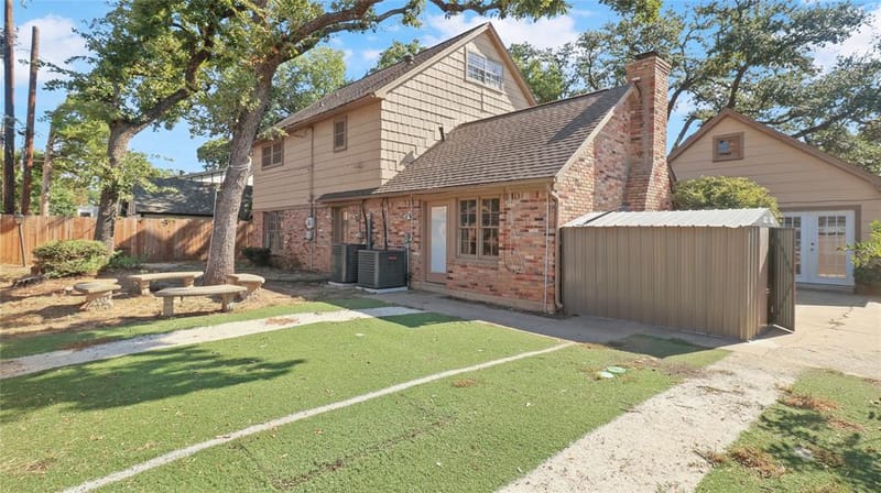 813 Chaparral Court, Bedford TX 76022 - Photo 25