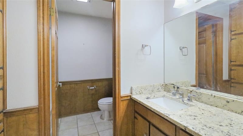 813 Chaparral Court, Bedford TX 76022 - Photo 21