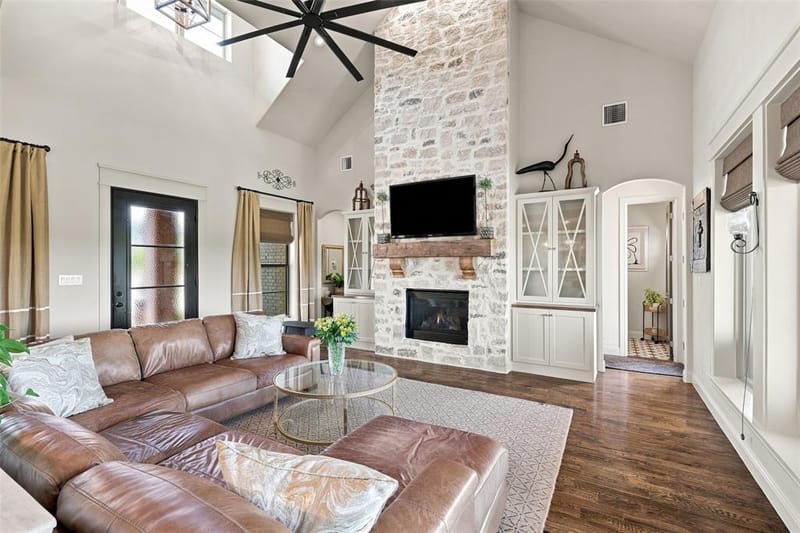 1245 Crown Valley Drive, Weatherford TX 76087 - Photo 12