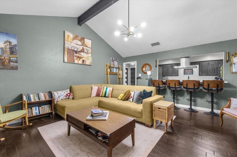 208 Pebblestone Drive, Benbrook TX 76126 - Photo 8
