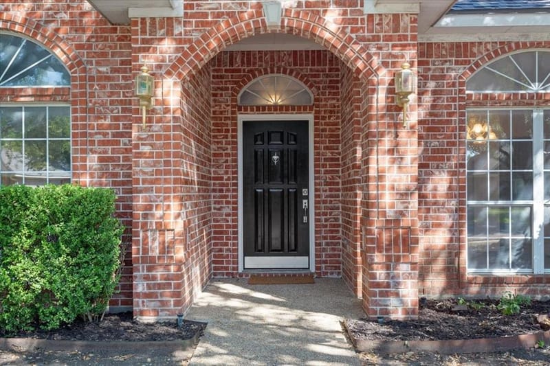10005 Polo Park Circle, Waco TX 76712 - Photo 6