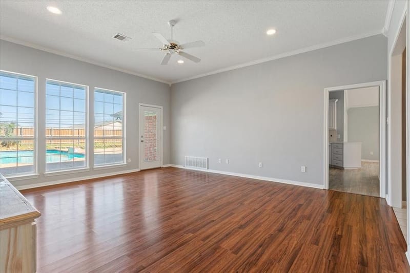 10005 Polo Park Circle, Waco TX 76712 - Photo 10