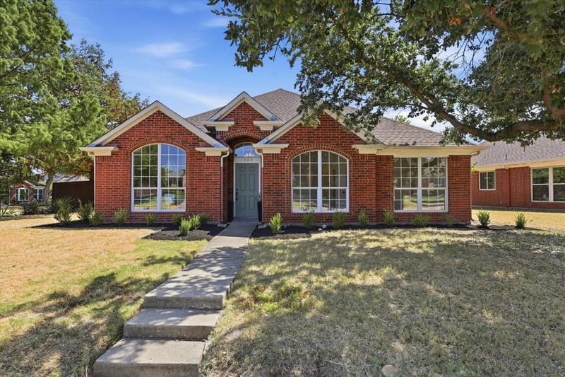 1269 Winston Drive, Lewisville TX 75077