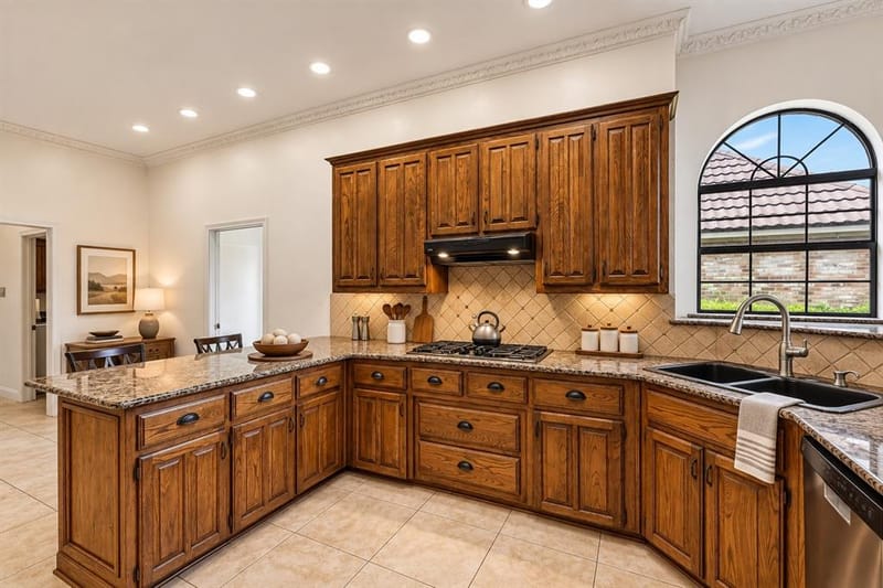 1909 Pecan Ridge Drive, Rowlett TX 75088 - Photo 4