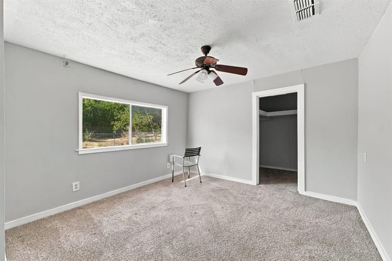 208 S Harrison Street, Pilot Point TX 76258 - Photo 11