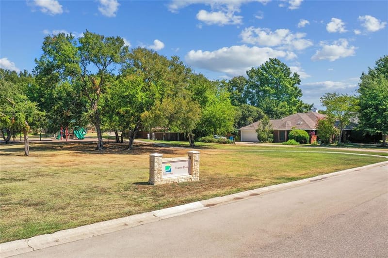 229 Turpin Drive, Highland Village TX 75077 - Photo 37