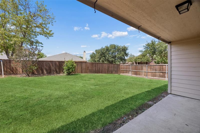 2017 Stonewood Court, Heartland TX 75126 - Photo 28