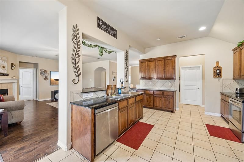 2017 Stonewood Court, Heartland TX 75126 - Photo 11
