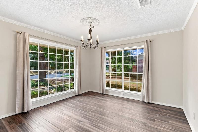 3904 Shady Valley Drive, Arlington TX 76013 - Photo 9
