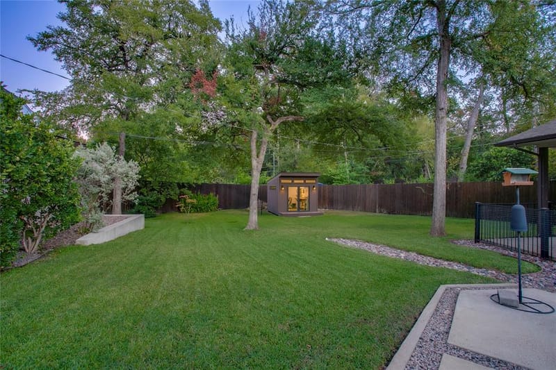 1719 Corday Street, Dallas TX 75218 - Photo 33