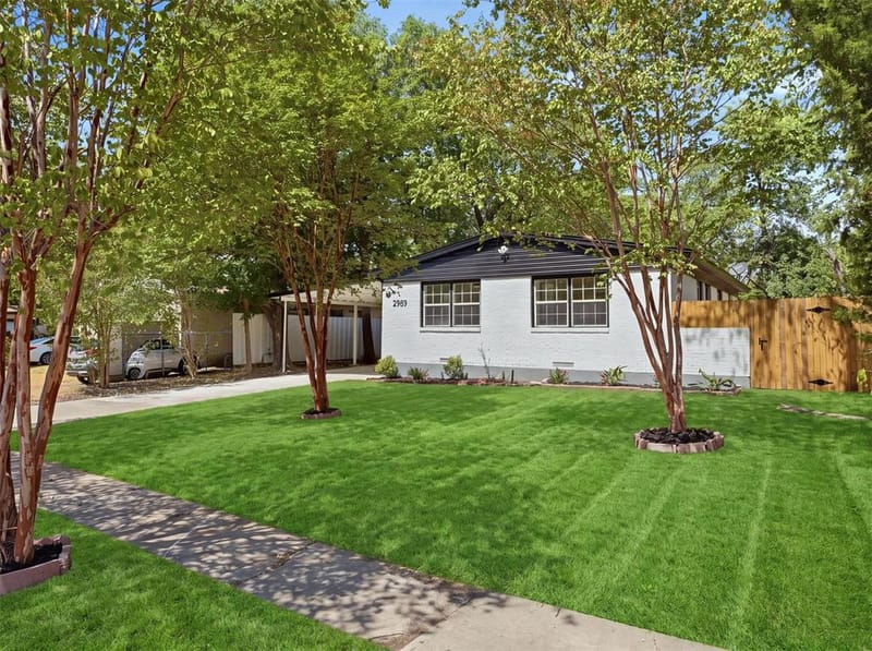 2939 Hillglenn Road, Dallas TX 75228 - Photo 2