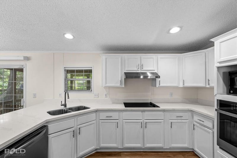 1605 Gray Lake Drive, Princeton LA 71067 - Photo 2