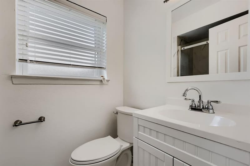 1900 Lomita Lane, Arlington TX 76010 - Photo 17