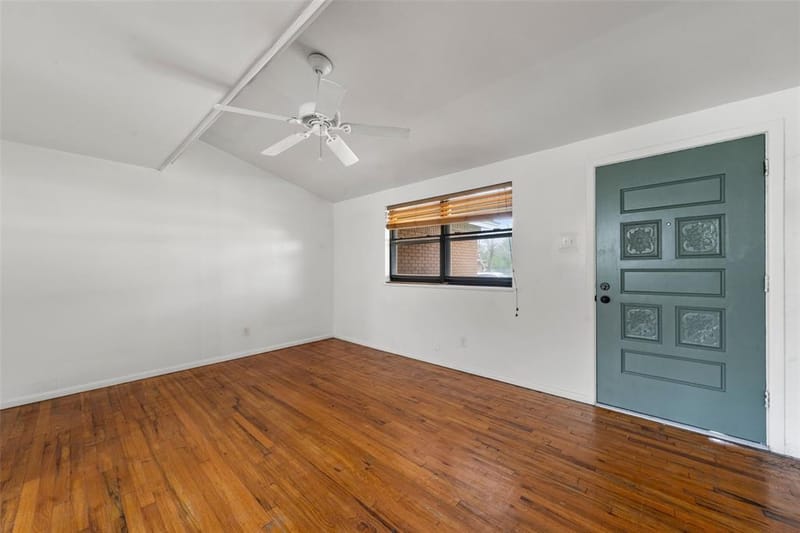 308 Catalina, Woodway TX 76712 - Photo 3