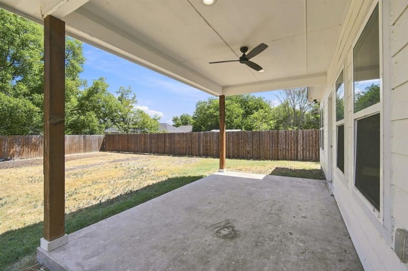 370 Third Avenue, Milford TX 76670 - Photo 22