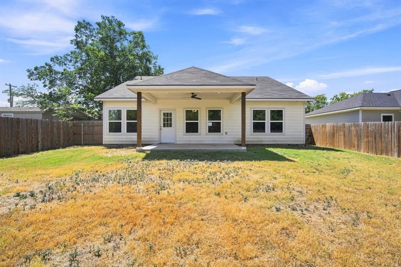 370 Third Avenue, Milford TX 76670 - Photo 24