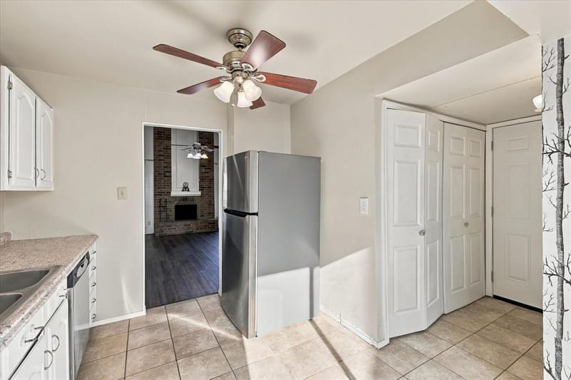 2831 Harbinger Lane, Dallas TX 75287 - Photo 12