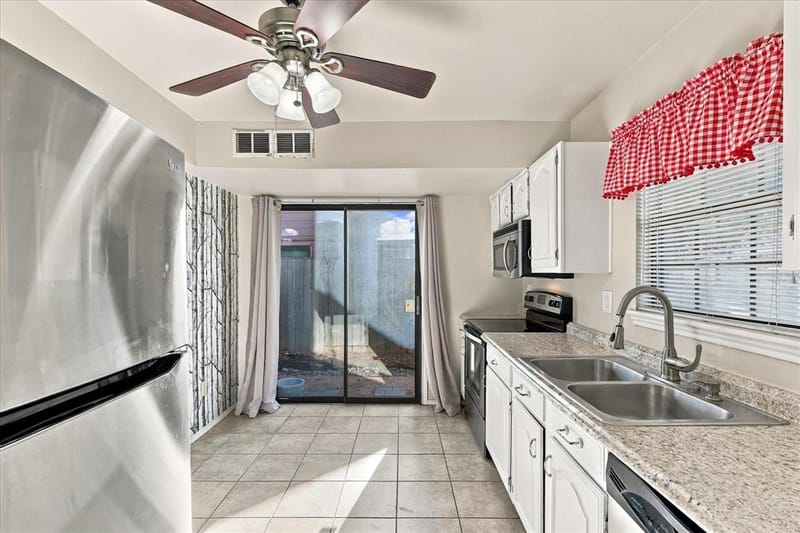 2831 Harbinger Lane, Dallas TX 75287 - Photo 9
