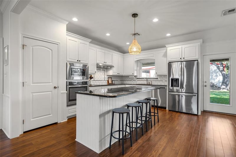 1004 N Main Street, West TX 76691 - Photo 2