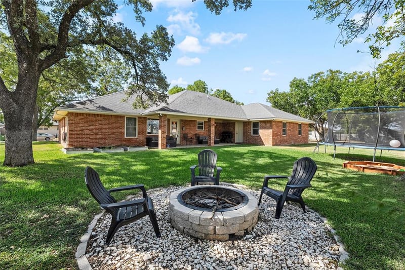 1004 N Main Street, West TX 76691 - Photo 32