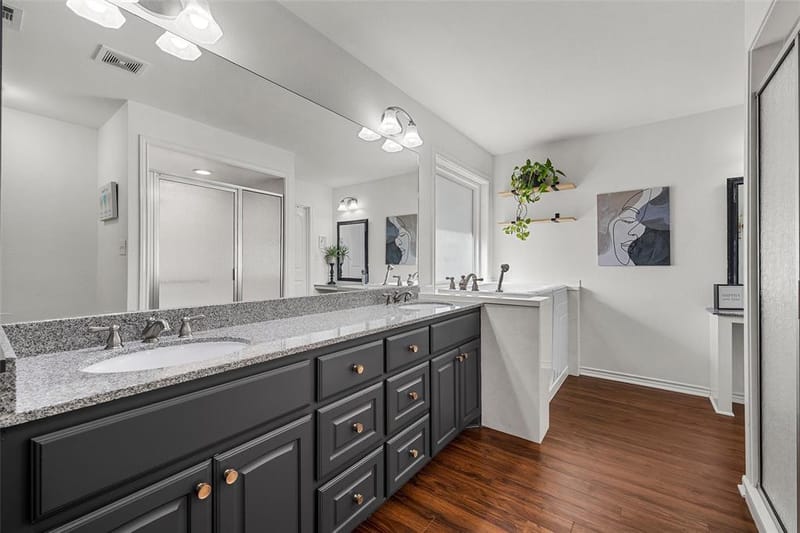 1004 N Main Street, West TX 76691 - Photo 24