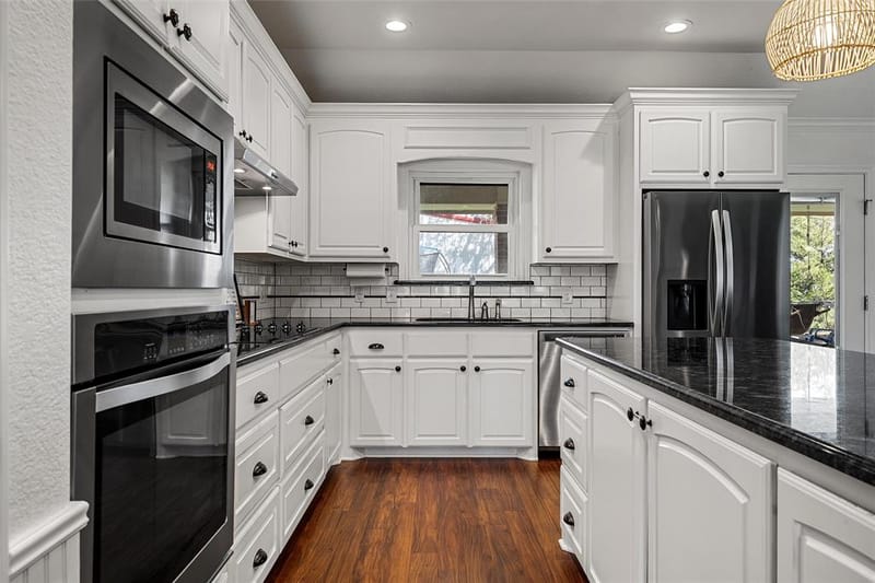 1004 N Main Street, West TX 76691 - Photo 4