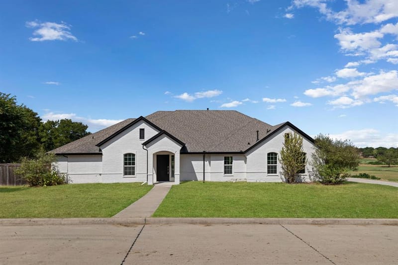 3648 Bluegrass Drive, Grand Prairie TX 75052