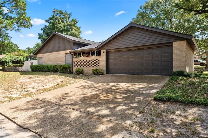 107 Karen Court, Athens TX 75751 - Photo 2
