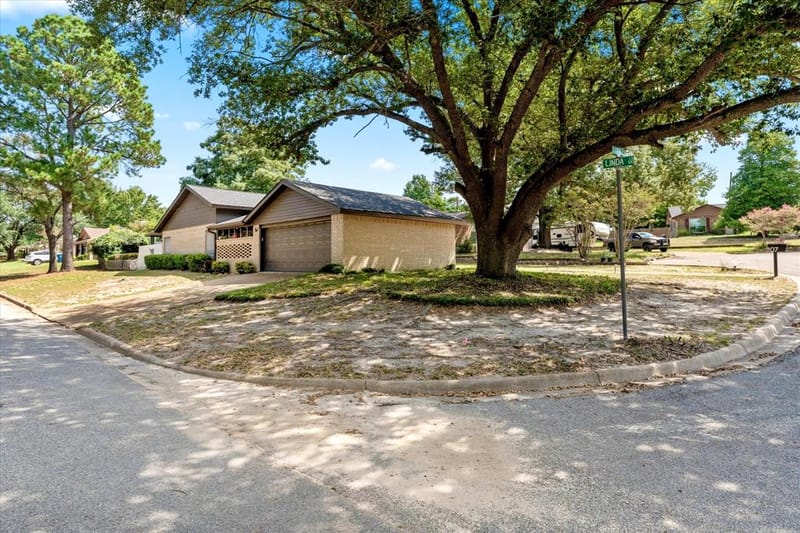 107 Karen Court, Athens TX 75751 - Photo 3