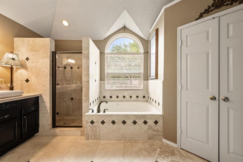 510 Anthony Drive, Euless TX 76039 - Photo 21