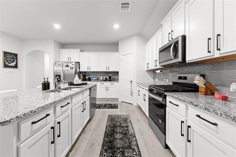 9917 Tacoma Drive, Aubrey TX 76227 - Photo 5