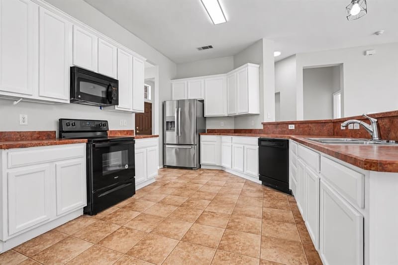 102 Troy Lane, Red Oak TX 75154 - Photo 9