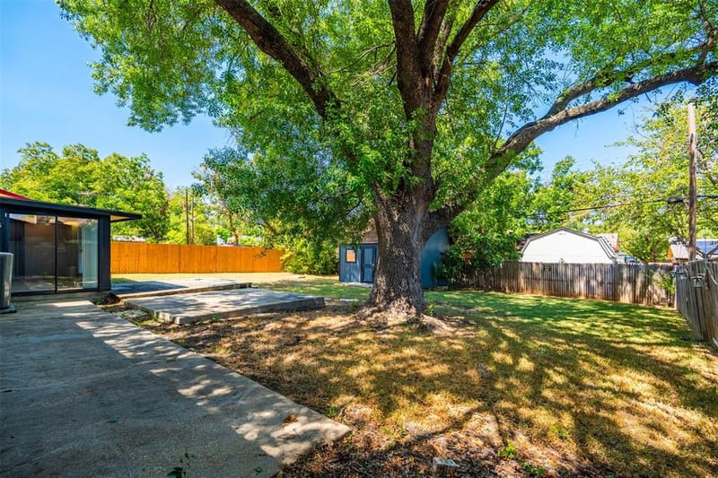 2105 Cottie Lane, Arlington TX 76010 - Photo 32