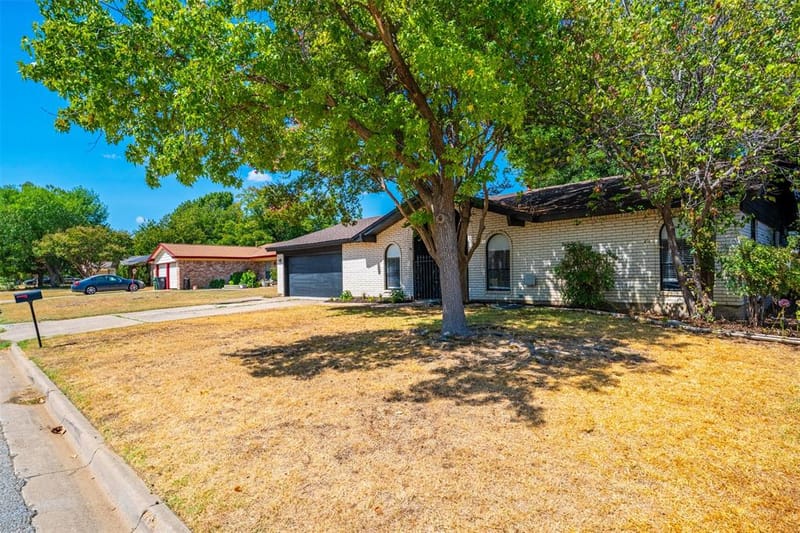 2105 Cottie Lane, Arlington TX 76010 - Photo 37
