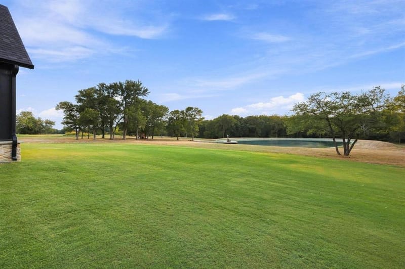 1589 County Road 4720, Wolfe City TX 75496 - Photo 38