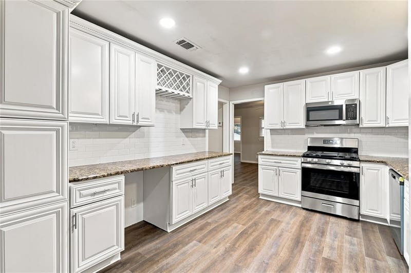 6044 Walnut Drive, Fort Worth TX 76114 - Photo 3