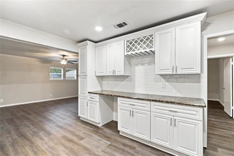 6044 Walnut Drive, Fort Worth TX 76114 - Photo 5