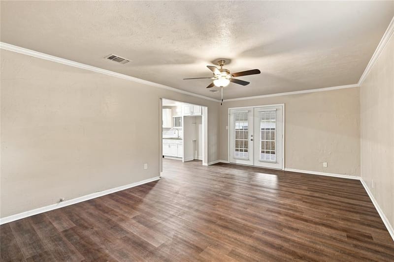 6044 Walnut Drive, Fort Worth TX 76114 - Photo 11