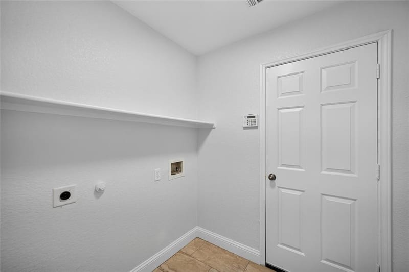 2420 Arroyo Springs Drive, Grand Prairie TX 75052 - Photo 23